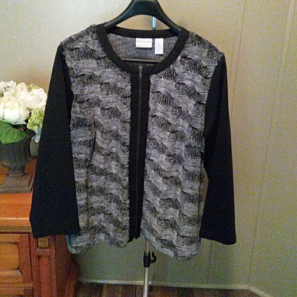 [3/$60] Black & Grey zipper jacket - Picture 1 of 5